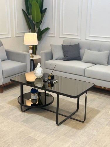 طاولة قزاز دورين بهيكل حديدي بالون الاسود