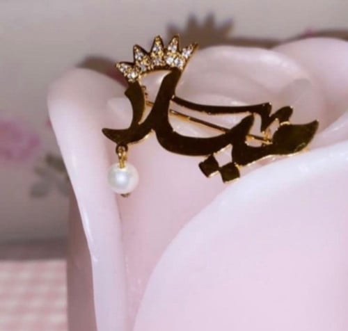 بروش التاج بالكريستال