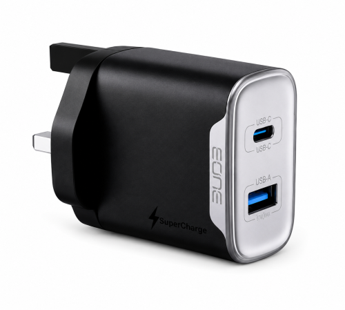 شاحن EONE فائق السرعة 67 واط بمنفذين USB وType-C