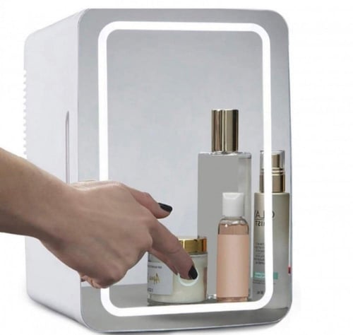 ثلاجة العناية الصغيرة