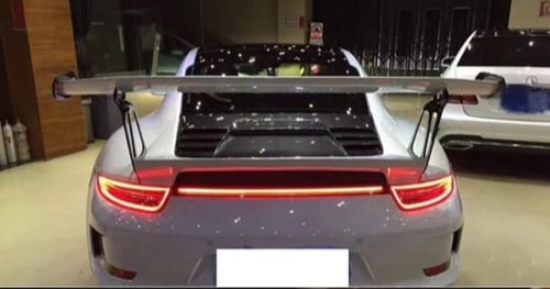 جناح خلفى من الكاربون فايبر لبورش (يتوفر بالطلب)