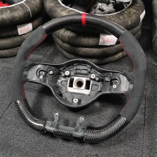 عجلة قيادة لمرسيدس بنز (يتوفر بالطلب)