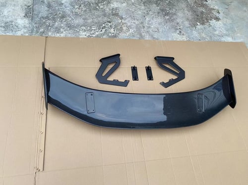 جناح خلفى من الكاربون فايبر لبورش كايمان (يتوفر با...