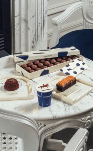 هانوفريان ترافل