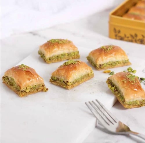 بقلاوة ناتشرال وسط