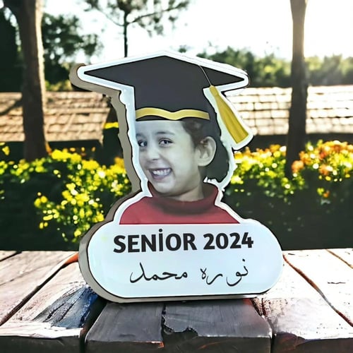 بروش تخرج بالاسم والصورة