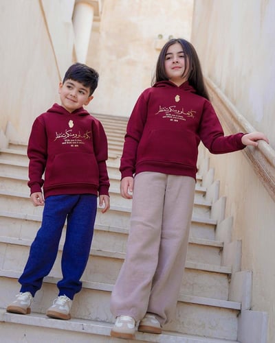 بلوفر بكم تعلو ومنكم تنتظر