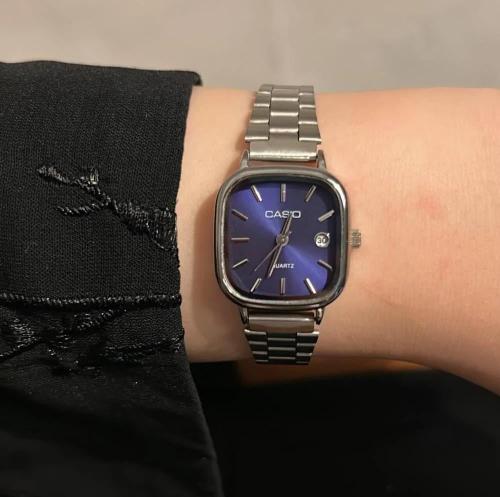 ساعة كاسيو نسائي - ازرق