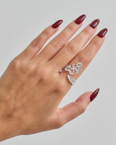 خاتم الحرف على طلبك