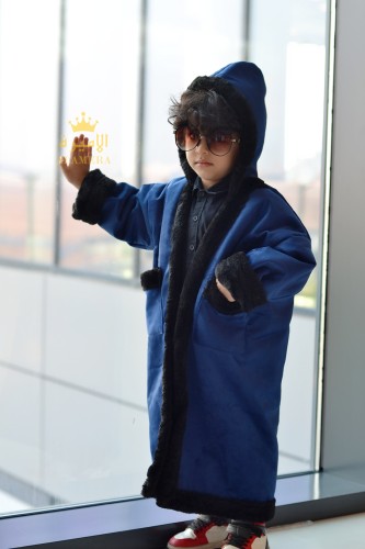 فروة شتوية ازرق مع اسود