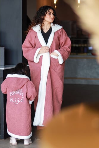 طقم الام ألوان مختلفة