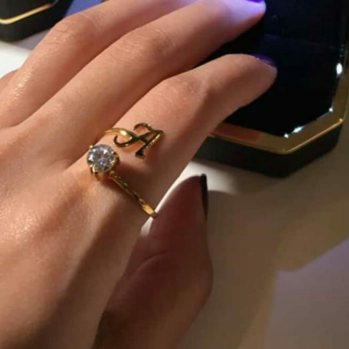 خاتم حرف وفص نسائي بالحرف حسب الطلب