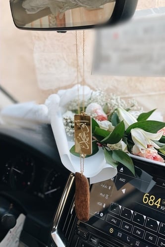 تعليقة سيارة عود