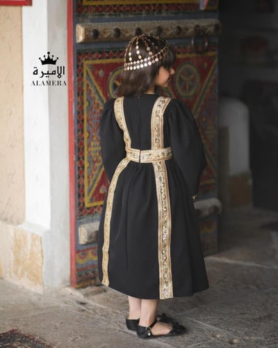 فستان يوم التاسيس يالاسم