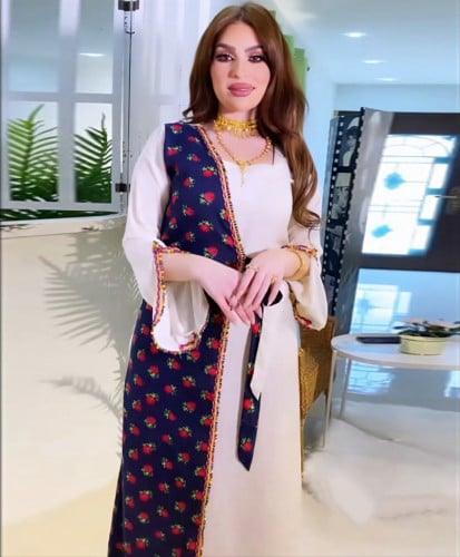 جلابية نسائية بالاسم