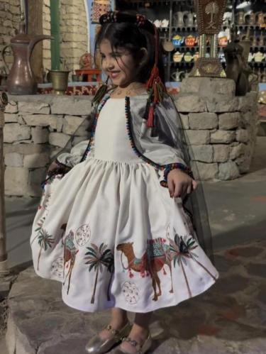 فستان يوم التأسيس