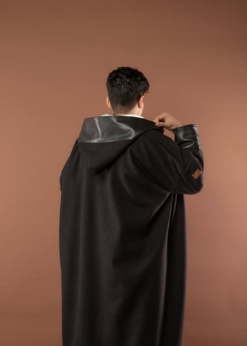 فروه شتوية جوخ مع جلد على الاطراف