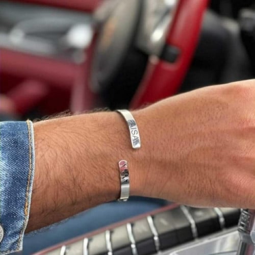 اسواره رجالي بالاسم والتاريخ بتصميم عصري