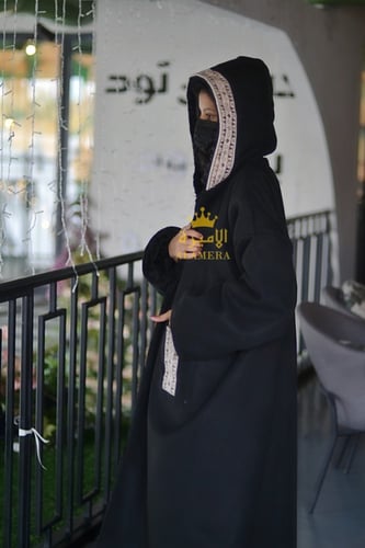 فروة شتوية جوخ اسود