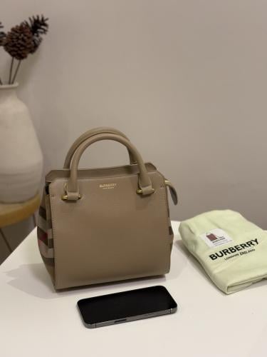 BURBERRY | S