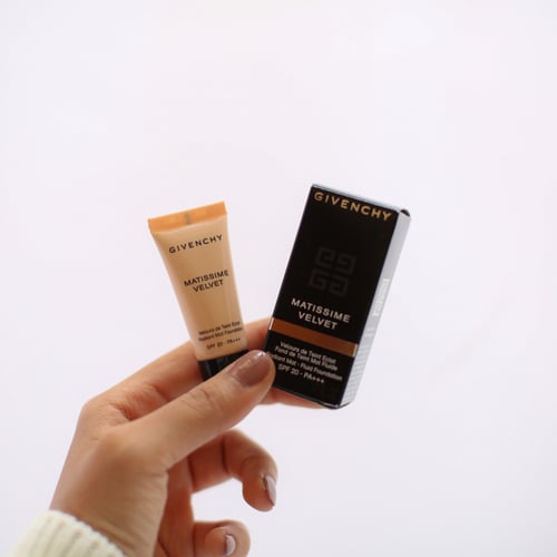 كريم أساس جيفنشي ماتيسيم فيلفيت 01