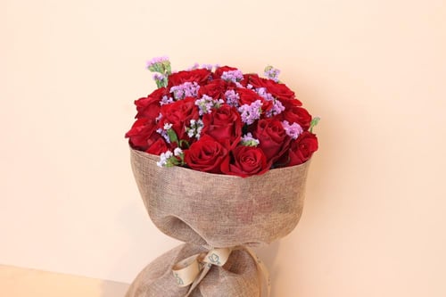 البوكيه الناعم بالورد الاحمر