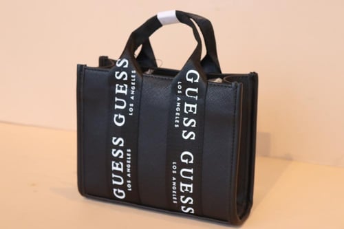 شنطة GUESS نسائية