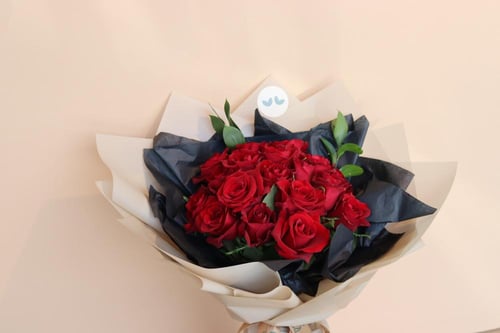 باقة الجوري الأحمر