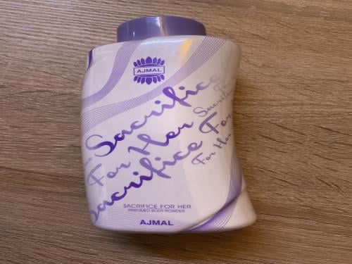 بودرة أجمل البنفسجي