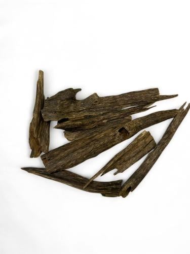 عود هندي زورا