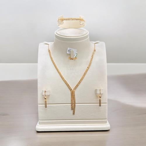 طقم أنيق عيار ٢١