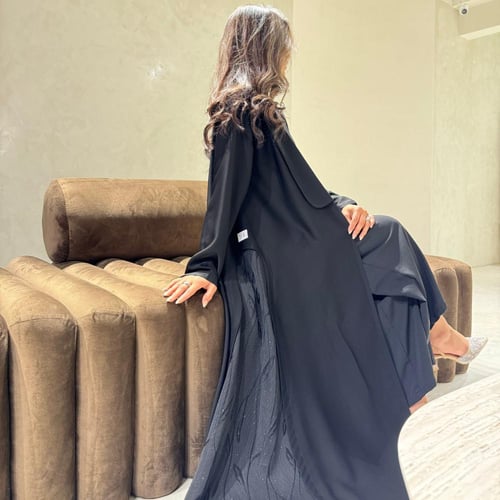 عبايه قصه دبل كلوش