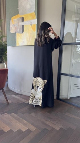 عباية سيلينا التايجر