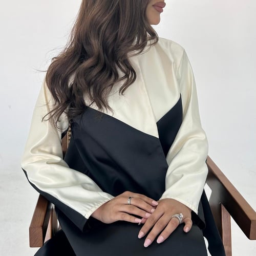 عبايه قصه دبل كلوش