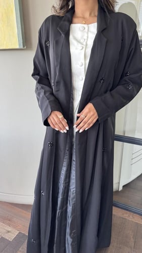 عباية وتين بليزر