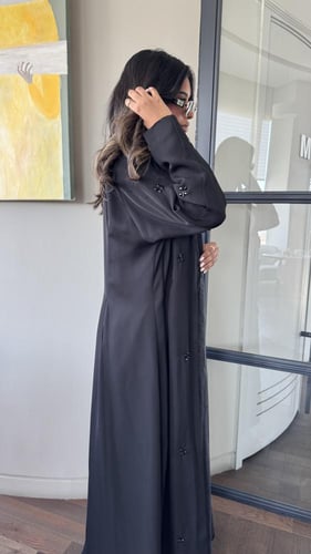 عباية وتين بليزر