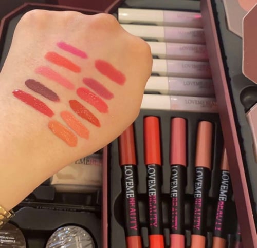 بوكس لوف مي الكبير لون بني شامل الشحن