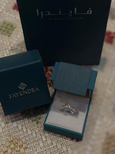 خاتم من الفضه الخالصه عيار 925 مطلي روديوم مرصع زر...