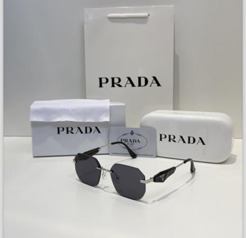 نظاره PRADA كجول اسود