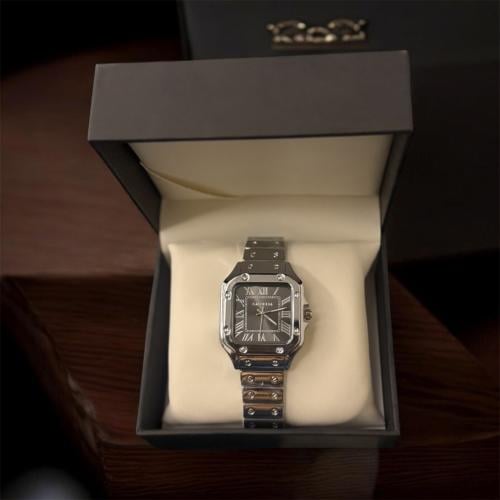 ساعه شبيه كارتير سانتوس باللون الفضي مينا اسود