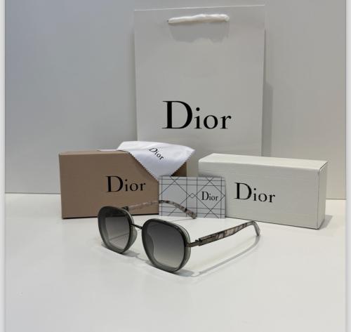 نظاره Dior رجالي تيتانيوم ع رخامي