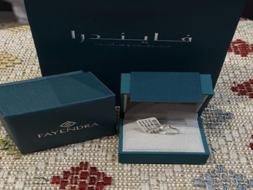 خاتم من الفضه الخالصه عيار 925 مطلي روديوم مرصع زر...