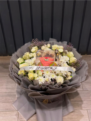 بوكيه Comic Love Cake