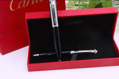 قلم Cartier اسود مع فضي