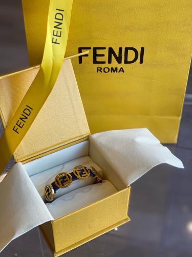 اسواره FENDl جلد كحلي مع ذهبي