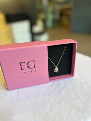 سلسال FG ناعم ذهبي