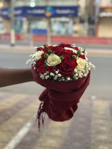 بوكيه سكارف الورد الملكي