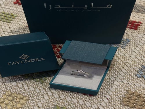 خاتم من الفضه الخالصه عيار 925 مطلي روديوم مرصع زر...