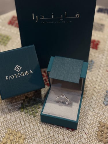 خاتم من الفضه الخالصه عيار 925 مطلي روديوم مرصع زر...