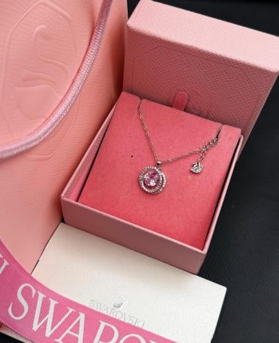سلسال Swarovski فضي و وردي